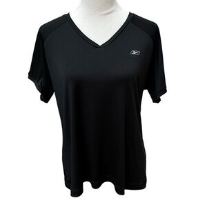 Reebox Women’s XXL Black V-neck short sleeve shirt